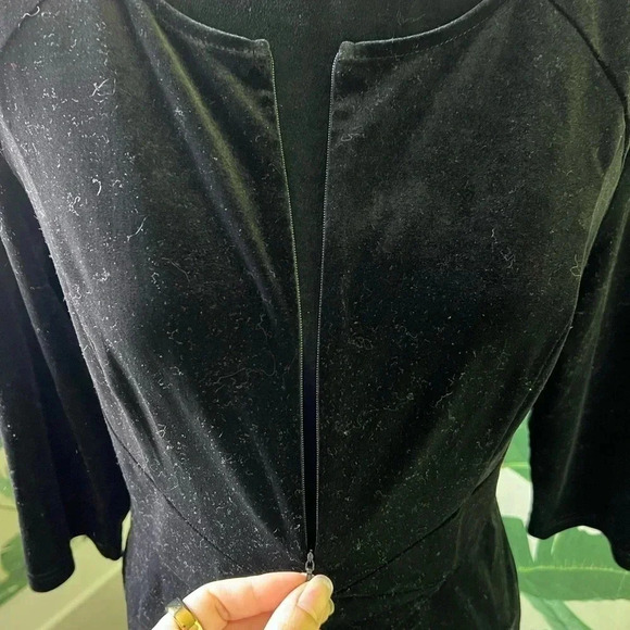 Black Velvet 3/4 Sleeve Shift Dress L Wedding Guest Party Cocktail - Picture 3 of 4